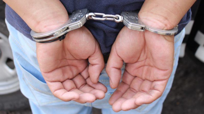 Qué hago si me detiene la policía?